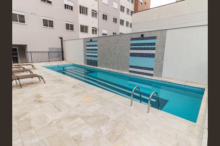 Apartamento para alugar com 44m², 2 quartos e 1 vaga Apartamento para alugar com 44m², 2 quartos e 1 vagaÁrea comum - Piscina