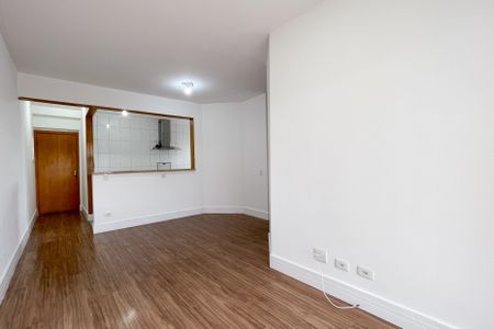 Apartamento para alugar com 77m², 3 quartos e 2 vagasSala