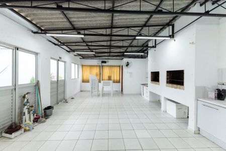 Apartamento à venda com 42m², 2 quartos e 1 vaga Apartamento à venda com 42m², 2 quartos e 1 vagaÁrea comum - Salão de festas