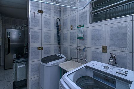 Apartamento à venda com 61m², 2 quartos e 1 vaga Apartamento à venda com 61m², 2 quartos e 1 vagaÁrea de Serviço