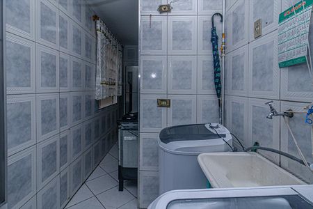 Apartamento à venda com 61m², 2 quartos e 1 vaga Apartamento à venda com 61m², 2 quartos e 1 vagaÁrea de Serviço