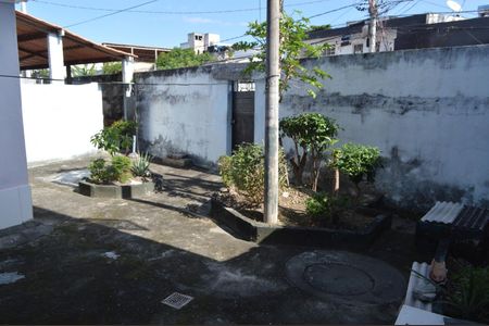 Casa à venda com 260m², 4 quartos e 2 vagasQuintal - Casa 2