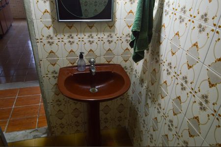 Casa à venda com 260m², 4 quartos e 2 vagasBanheiro - Casa 2