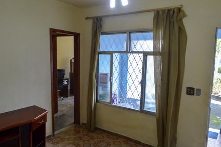 Casa à venda com 260m², 4 quartos e 2 vagasSala - Casa 2