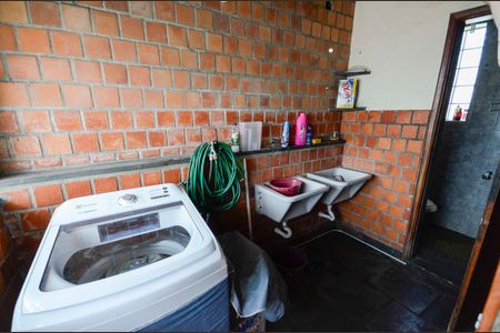 Apartamento à venda com 220m², 3 quartos e 1 vagaÁrea de Serviço 2