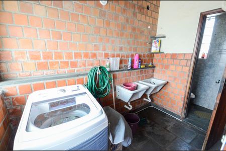 Apartamento à venda com 220m², 3 quartos e 1 vagaÁrea de Serviço 2