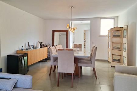 Apartamento à venda com 140m², 4 quartos e 1 vaga Apartamento à venda com 140m², 4 quartos e 1 vagaSala