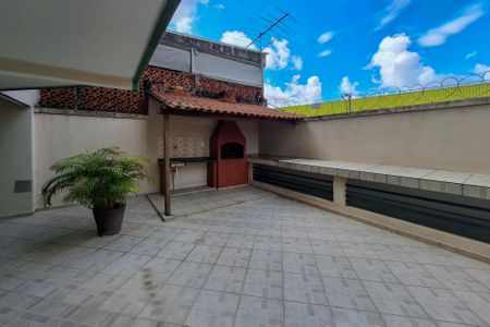Apartamento à venda com 140m², 4 quartos e 1 vaga Apartamento à venda com 140m², 4 quartos e 1 vagaÁrea comum