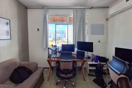 Apartamento à venda com 140m², 4 quartos e 1 vaga Apartamento à venda com 140m², 4 quartos e 1 vagaQuarto 1