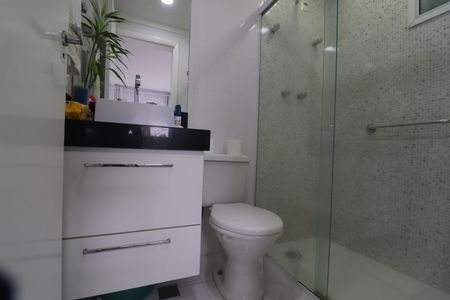 Apartamento à venda com 92m², 3 quartos e 2 vagasBanheiro da Suíte