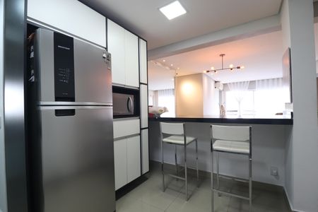 Apartamento à venda com 92m², 3 quartos e 2 vagasCozinha