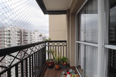 Apartamento à venda com 92m², 3 quartos e 2 vagasVaranda Sala