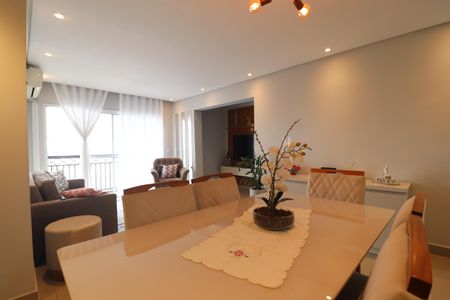 Apartamento à venda com 92m², 3 quartos e 2 vagasSala