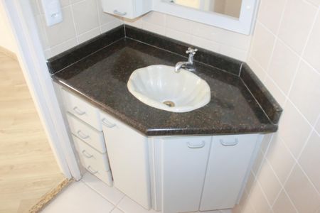 Apartamento à venda com 140m², 3 quartos e 1 vagaBanheiro da Suíte