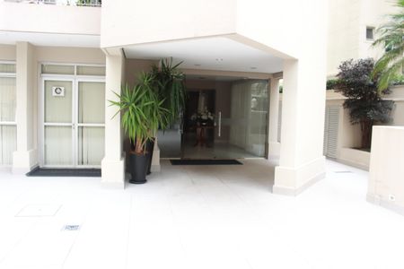 Apartamento à venda com 140m², 3 quartos e 1 vagaEntrada