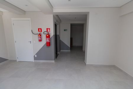 Apartamento para alugar com 35m², 2 quartos e sem vaga Apartamento para alugar com 35m², 2 quartos e sem vagaÁrea comum - Salão de festas