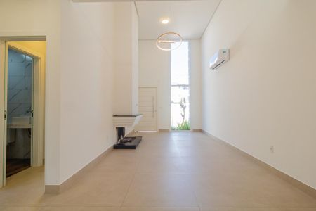 Casa de condomínio à venda com 100m², 3 quartos e 2 vagasSala