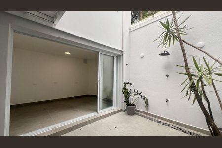 Casa à venda com 240m², 3 quartos e 2 vagas