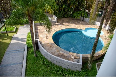 Apartamento à venda com 220m², 3 quartos e 3 vagas