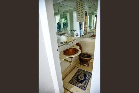 Apartamento à venda com 220m², 3 quartos e 3 vagas