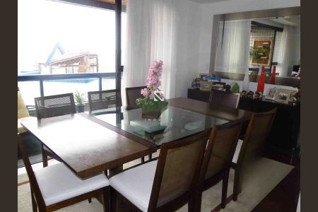 Apartamento à venda com 156m², 3 quartos e 2 vagas