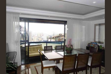 Apartamento à venda com 156m², 3 quartos e 2 vagas