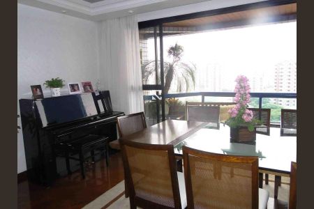 Apartamento à venda com 156m², 3 quartos e 2 vagas