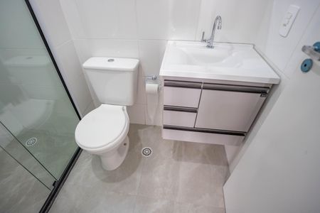 Apartamento para alugar com 40m², 2 quartos e 1 vaga Apartamento para alugar com 40m², 2 quartos e 1 vagaBanheiro