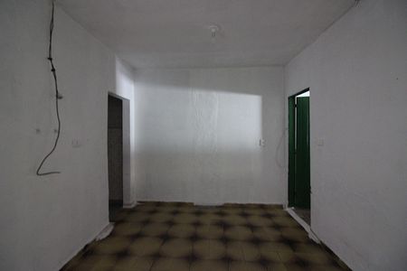 Casa à venda com 83m², 2 quartos e 2 vagasSala 