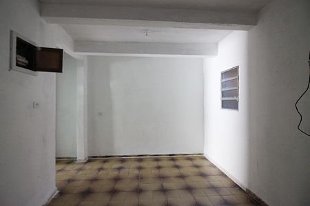 Casa à venda com 83m², 2 quartos e 2 vagasSala 