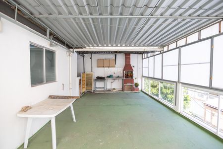 Apartamento para alugar com 88m², 2 quartos e sem vagaÁrea comum - Churrasqueira