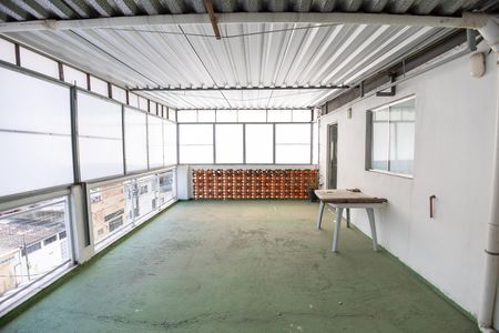 Apartamento para alugar com 88m², 2 quartos e sem vagaÁrea comum - Churrasqueira