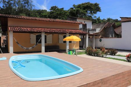 Casa à venda com 450m², 3 quartos e 2 vagasÁrea Externa