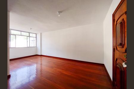 Apartamento à venda com 95m², 3 quartos e 1 vagaSala