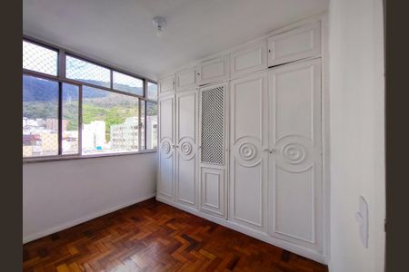 Apartamento à venda com 95m², 3 quartos e 1 vagaQuarto 2