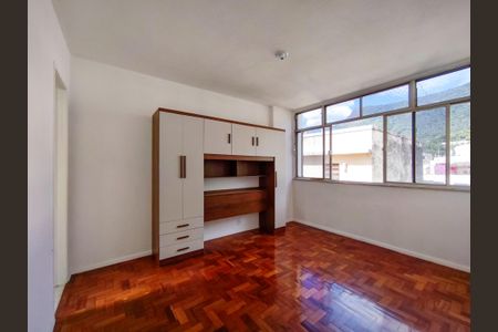 Apartamento à venda com 95m², 3 quartos e 1 vagaSuíte
