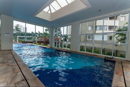 Apartamento à venda com 54m², 2 quartos e 1 vaga Apartamento à venda com 54m², 2 quartos e 1 vagaÁrea Comum - Piscina