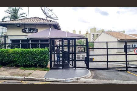 Casa de condomínio para alugar com 110m², 2 quartos e 1 vaga Casa de condomínio para alugar com 110m², 2 quartos e 1 vagaFachada