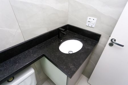 Casa de condomínio para alugar com 110m², 2 quartos e 1 vaga Casa de condomínio para alugar com 110m², 2 quartos e 1 vagaBanheiro