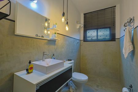 Casa à venda com 360m², 4 quartos e 2 vagasBanheiro