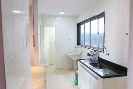Apartamento para alugar com 71m², 2 quartos e 1 vagaCozinha