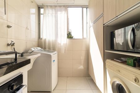 Apartamento à venda com 60m², 2 quartos e 1 vagaÁrea de Serviço