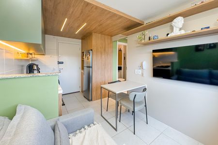 Apartamento à venda com 33m², 2 quartos e sem vaga Apartamento à venda com 33m², 2 quartos e sem vagaSala