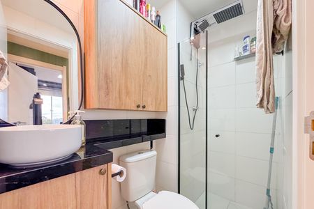 Apartamento à venda com 33m², 2 quartos e sem vaga Apartamento à venda com 33m², 2 quartos e sem vagaBanheiro