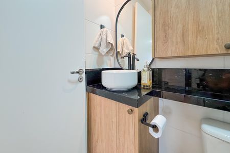 Apartamento à venda com 33m², 2 quartos e sem vaga Apartamento à venda com 33m², 2 quartos e sem vagaBanheiro
