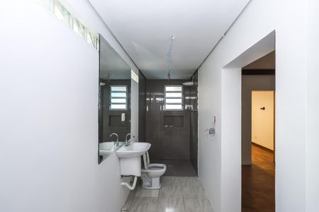 Casa à venda com 200m², 3 quartos e 1 vagaBanheiro da Suíte 1