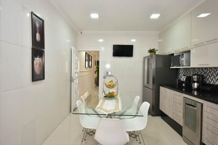 Casa à venda com 280m², 3 quartos e 4 vagasCozinha