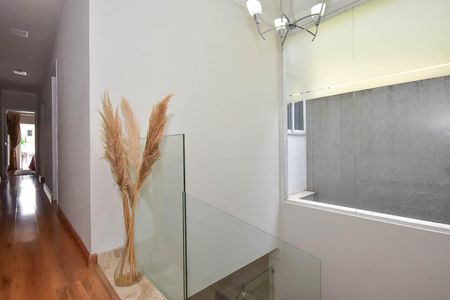 Casa à venda com 280m², 3 quartos e 4 vagasCorredor