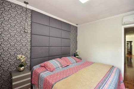 Casa à venda com 280m², 3 quartos e 4 vagasSuíte 3