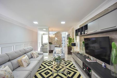 Casa à venda com 280m², 3 quartos e 4 vagasSala